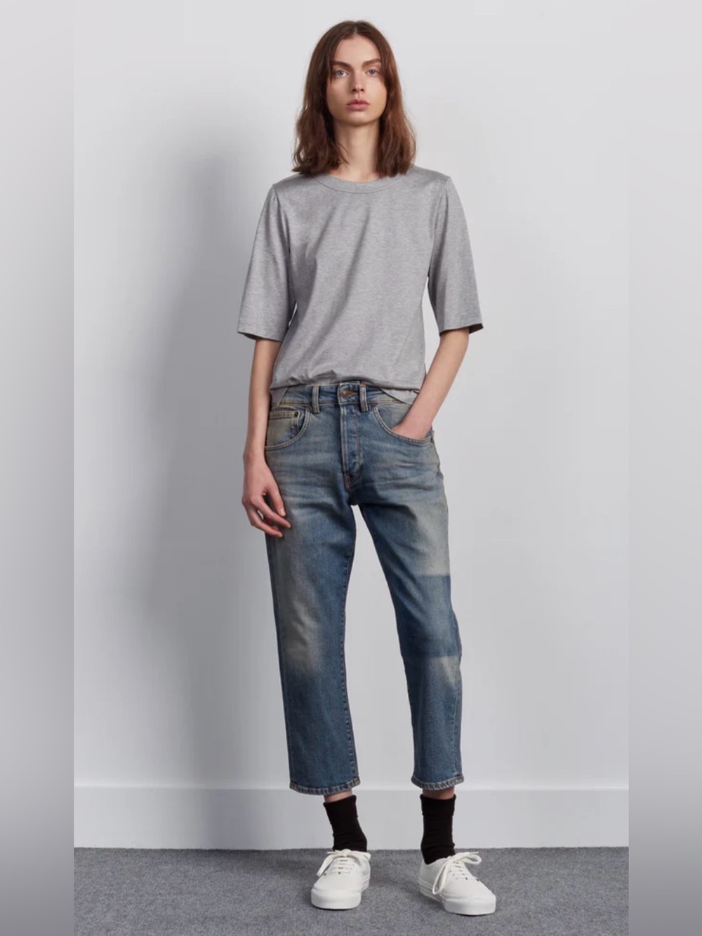 6397 Italy "Shorty" Slouchy Tapered Crop Jeans in Patchblue – Size 27